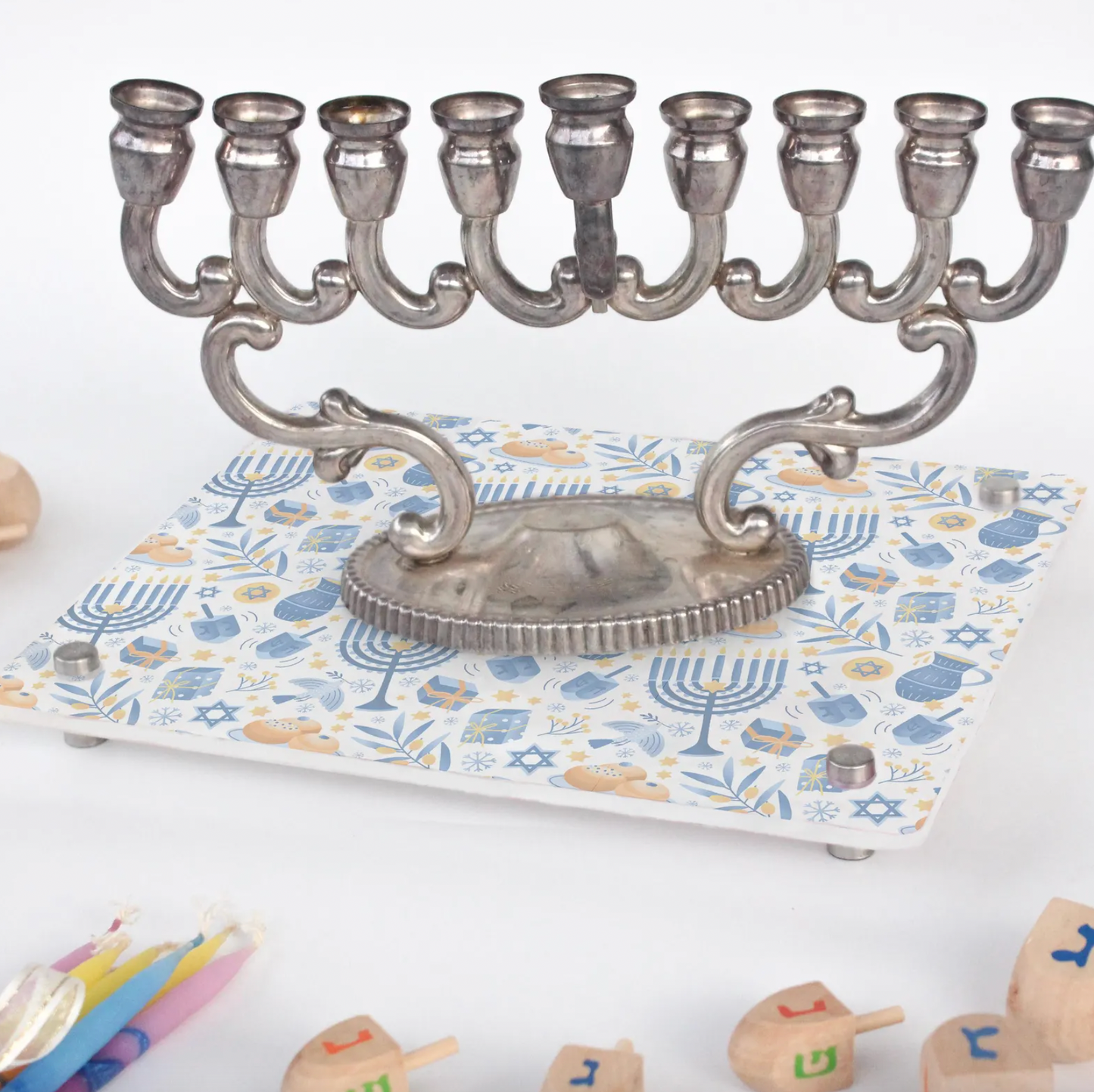 Hanukkah-Themed Acrylic Sign with Festive Blue and Gold Pattern